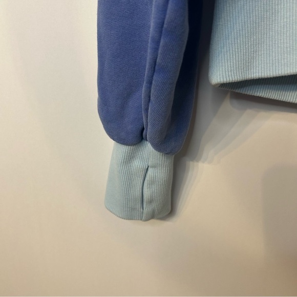 Offline by Aerie Half Zip Hoodie, Size XS, Retro Blue and White Sweatshirt - Picture 4 of 9
